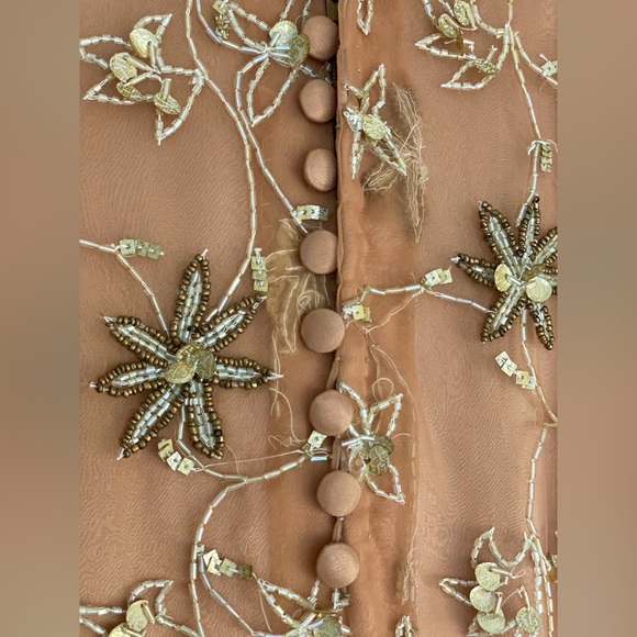 Formal dress 100% silk and handmade embroidery. - Picture 10 of 16